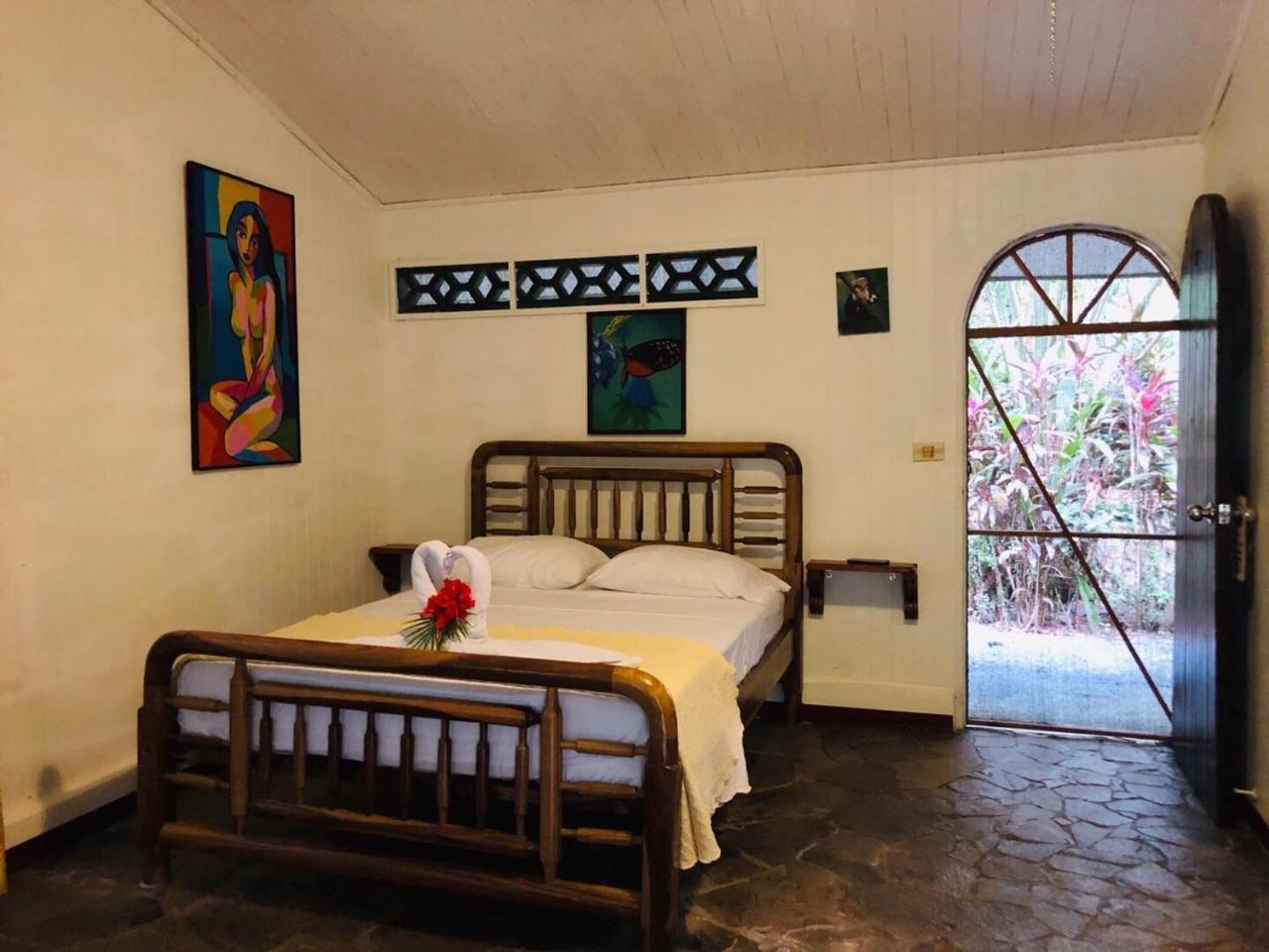 Chosa Manglar Nature Suites Puerto Jimenez Exterior photo